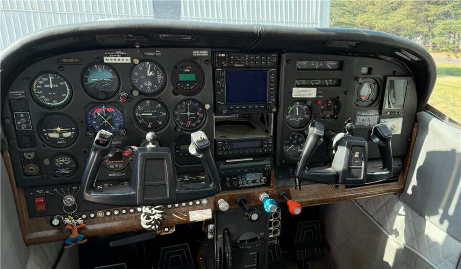 1982 Cessna 182 R