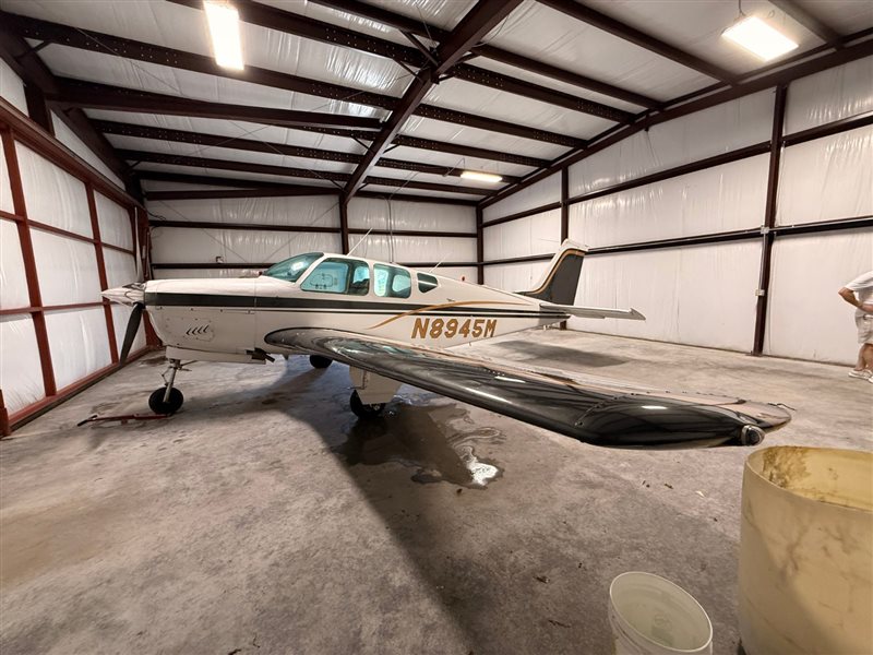 1963 Beechcraft Debonair 35 B33