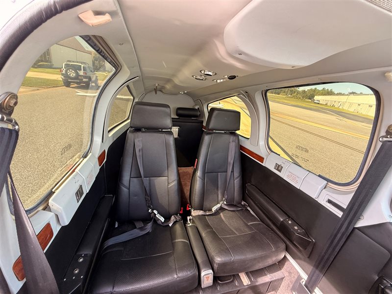 1990 Beechcraft Bonanza F33 A