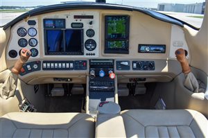 2000 Columbia 300 Aircraft