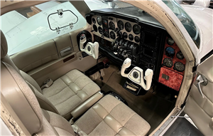 1975 Beechcraft Baron 55 B Aircraft