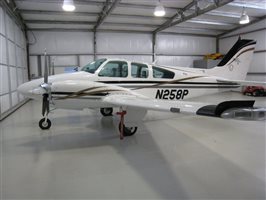1981 Beechcraft Baron 55 B Aircraft