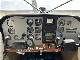1975 Cessna A185F