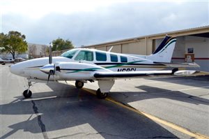 2000 Beechcraft Baron B58 Aircraft