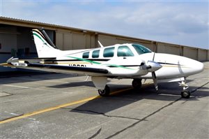 2000 Beechcraft Baron B58 Aircraft