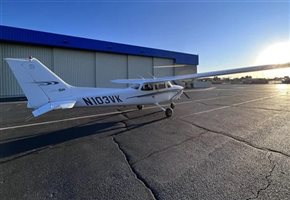 2000 Cessna 172 Skyhawk SP