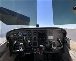 2000 Cessna 172 Skyhawk SP