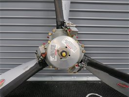 Propellers Serviceable - Hartzell 3 Blade Propeller Assembly RH PHC-C3YF-2