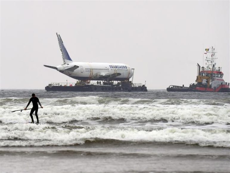 Boeing 767 to be turned into "Glamping" ground